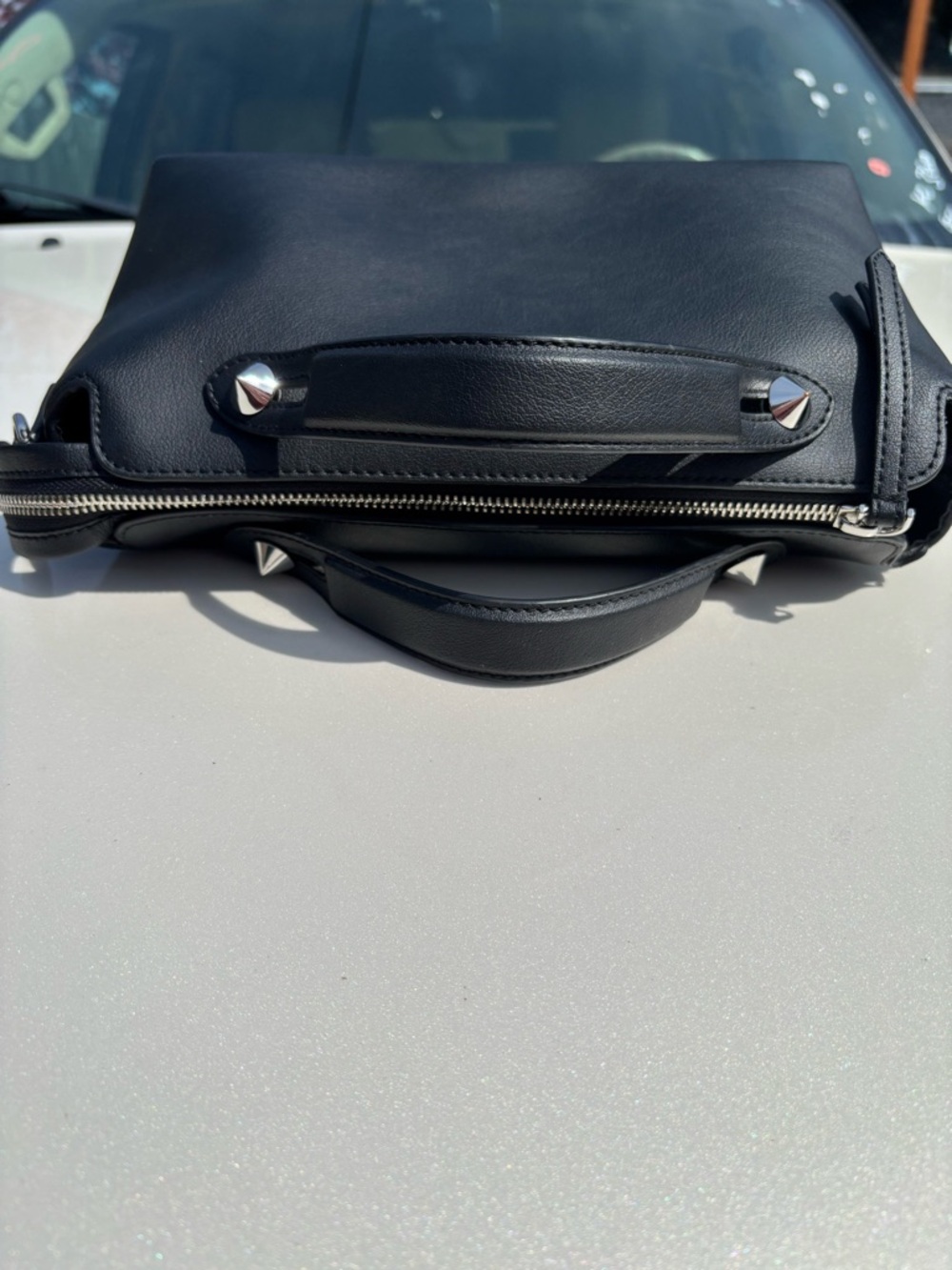 Fendi bag. Black leather By the way. USED - Picture 3 of 10
